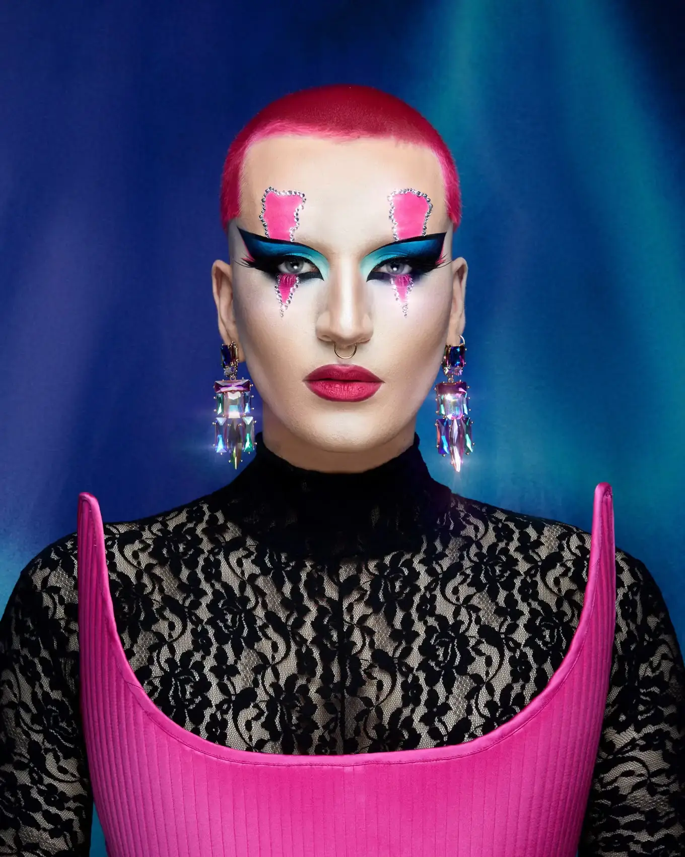 Portrait de Elips, Familips, Drag queer, artiste participant aux balades artistiques