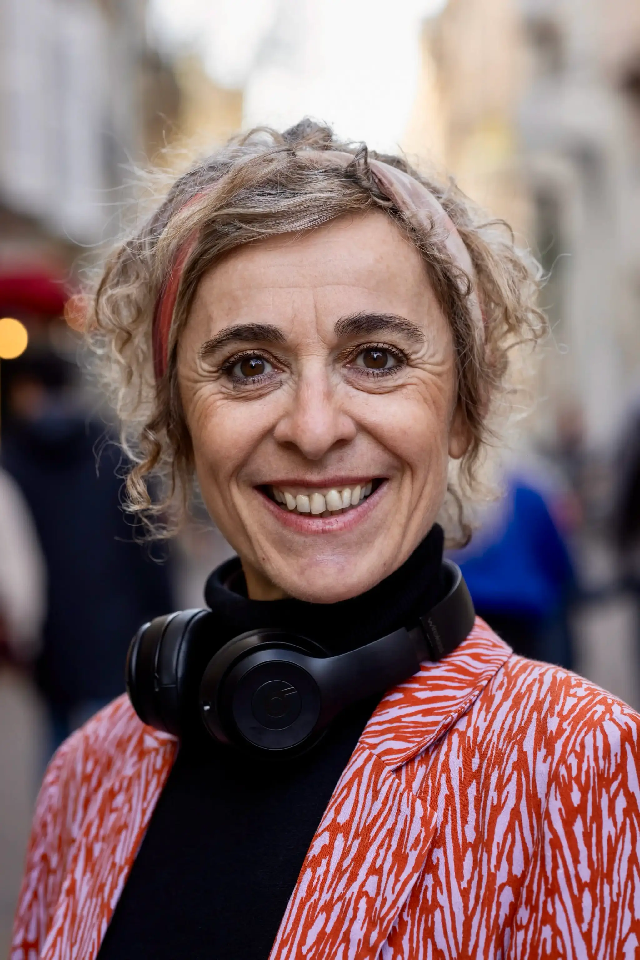 Portrait de Cécile MAURICE, Cie Bougrelas, Théâtre & art de rue, artiste participant aux balades artistiques